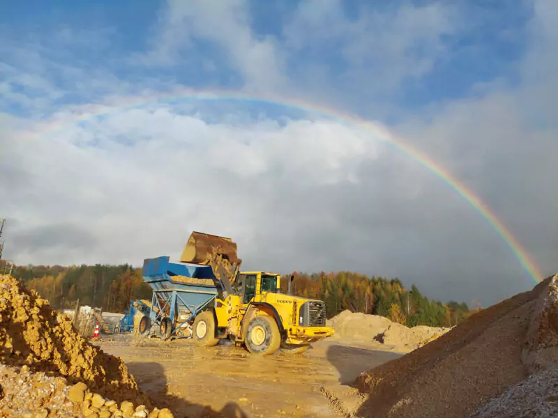 Arbeit im Kieswerk